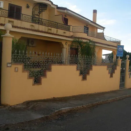 Sole E Luna Capo Vaticano Bed & Breakfast