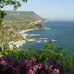 Residenza Sole E Luna Capo Vaticano 4* 리카디